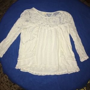 Lacy Long-Sleeved Blouse